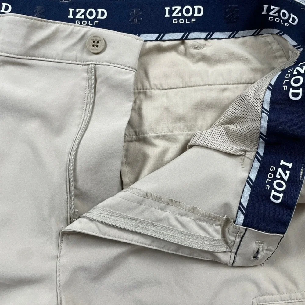 Izod Golf Mens Tan Khaki Stretch Cargo Shorts Size 38 Performance Flat Front